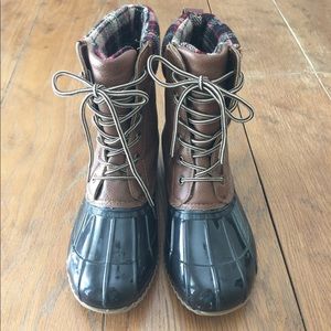 Flannel lined duck boots